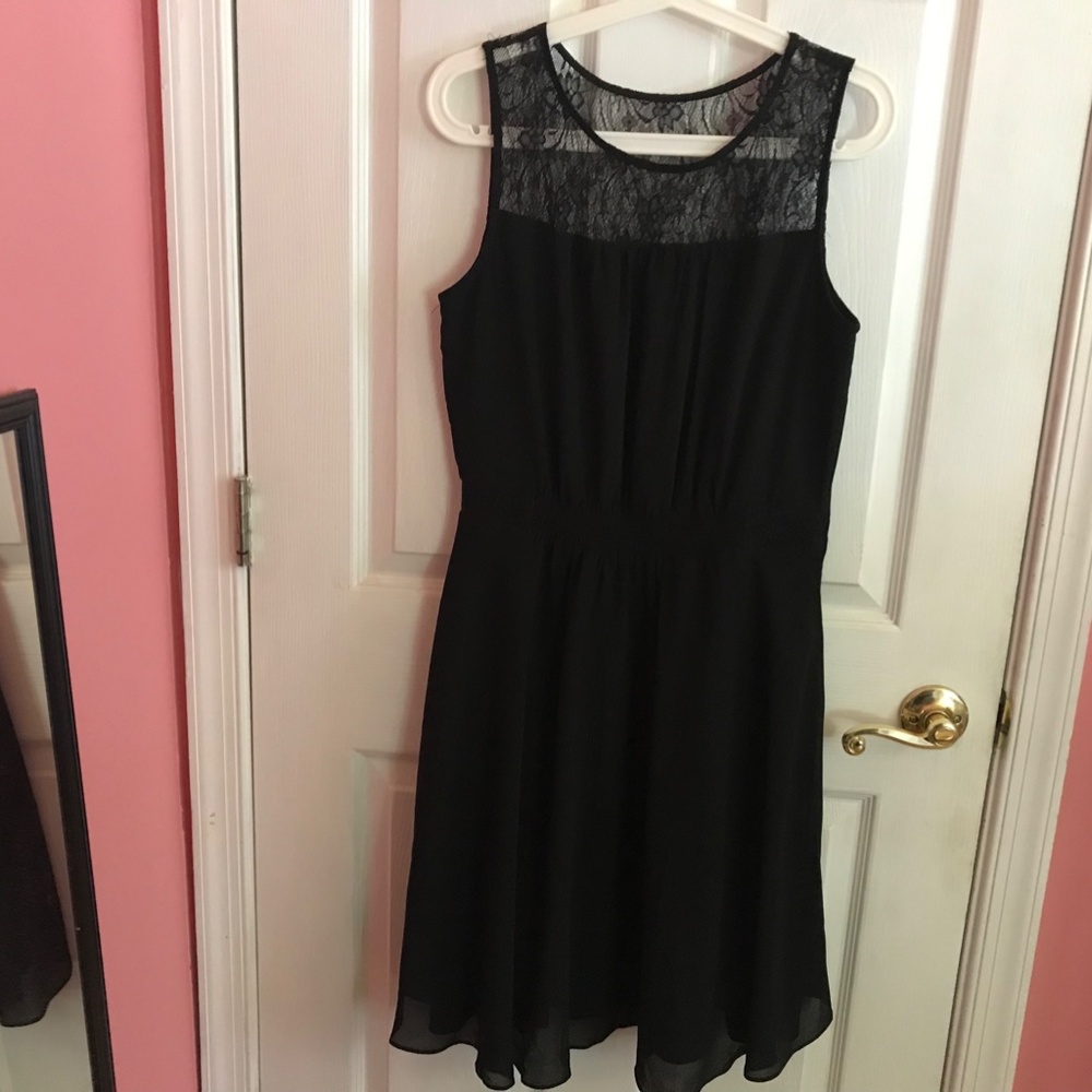 Black Lace Trim Sleeveless SIB Midi Dress